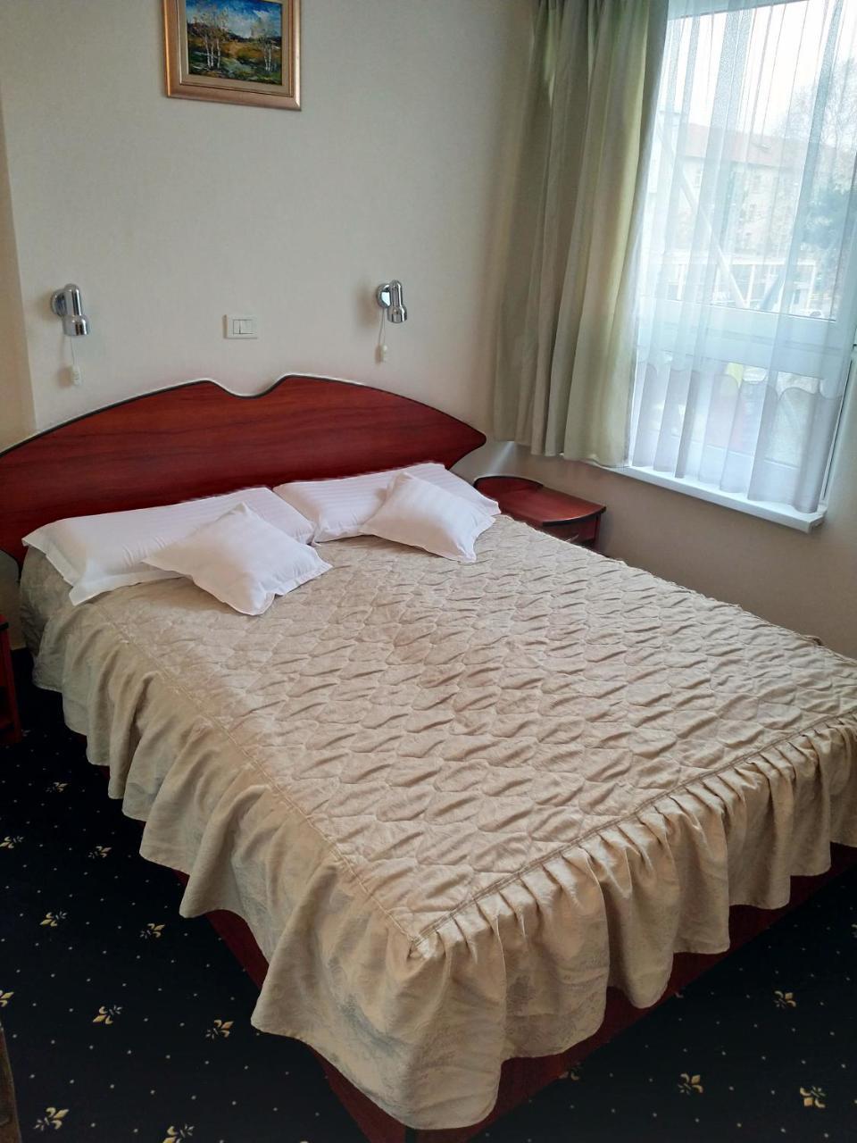 Hotel Egreta Tulcsa Kültér fotó