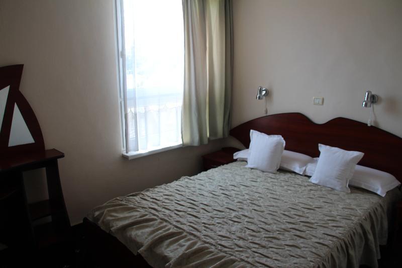 Hotel Egreta Tulcsa Kültér fotó